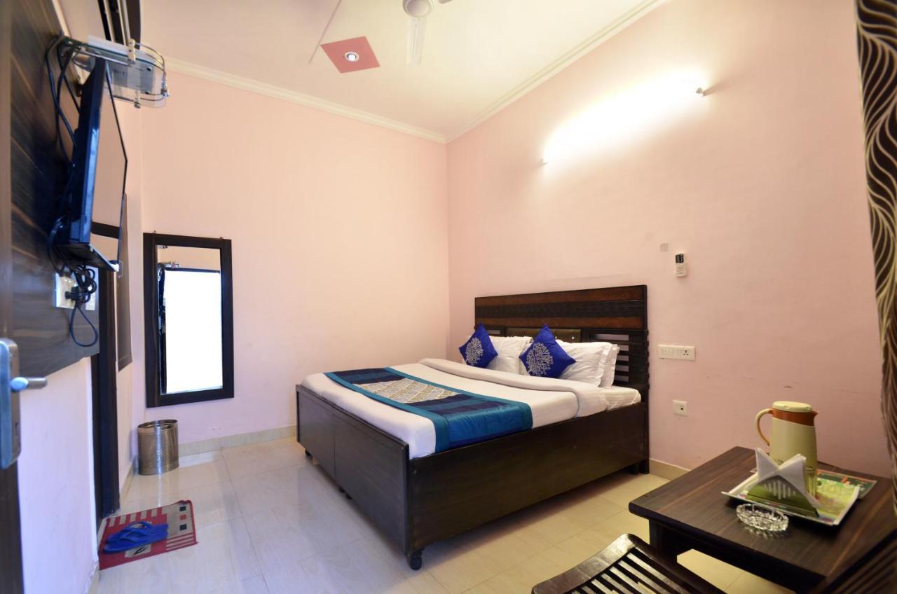 Empire Hotel Chandigarh